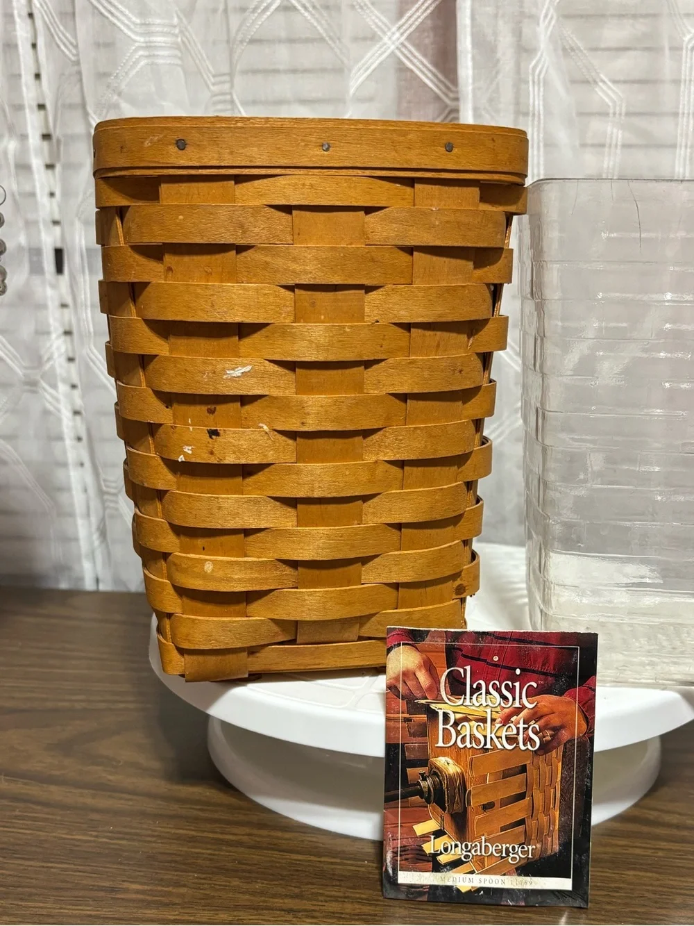 Longaberger vintage 2000 spoon or utensil basket. 8 h x 6 w x 4.5